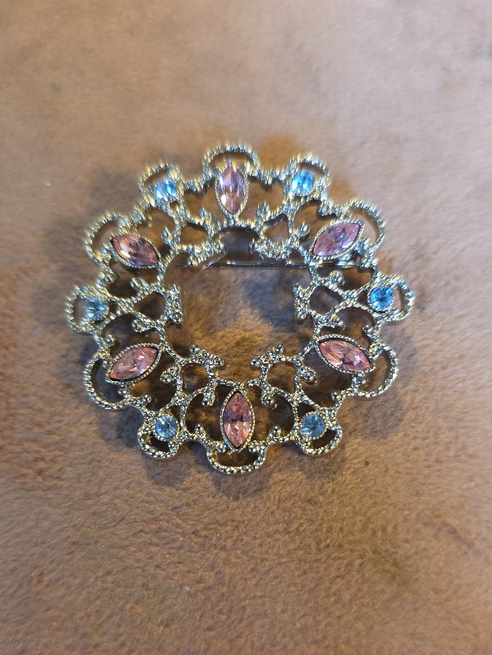 Vintage 1.5” Rhinestone Wreath Brooch Pin - Pink & Blue